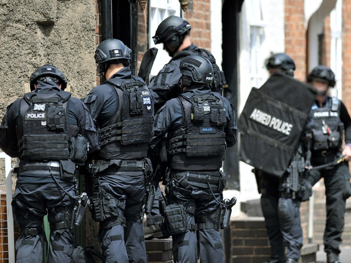 Armed police in Whitburn Street, Bridgnorth