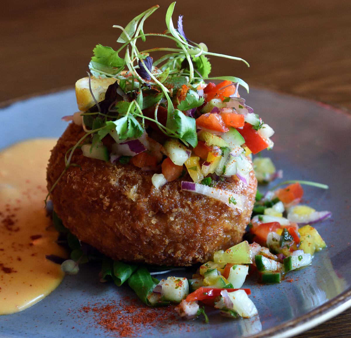  Crab cake with lobster cream sauce