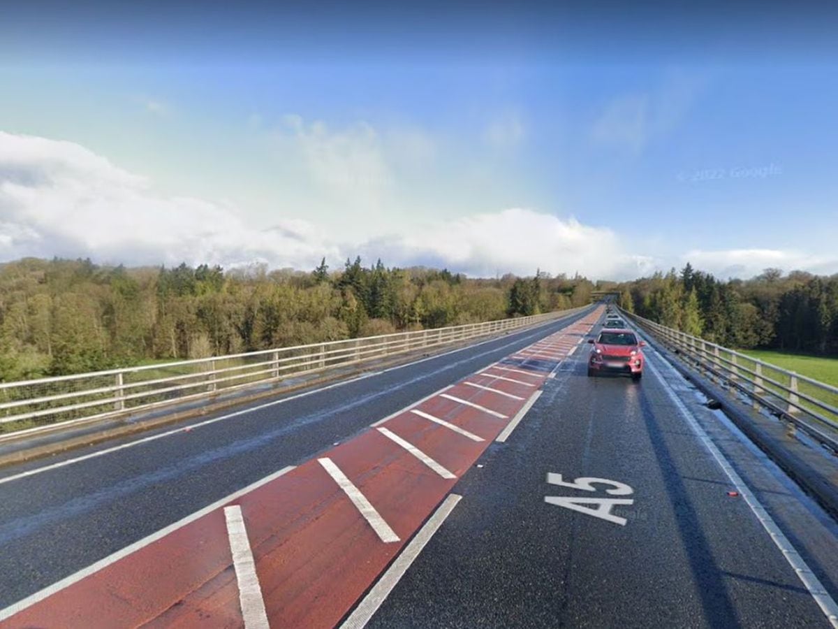 The crash happened at the A5 near Chirk 