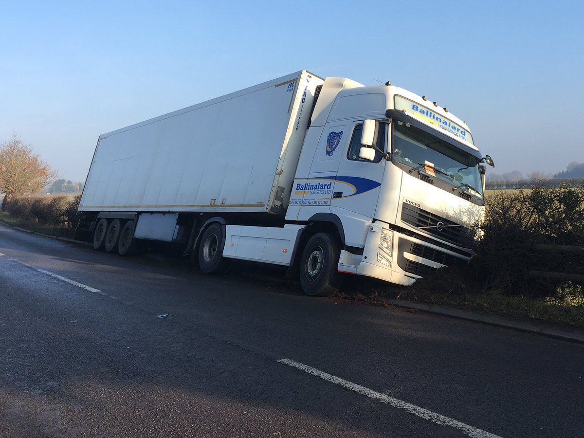 The lorry had to be carefully removed from the verge