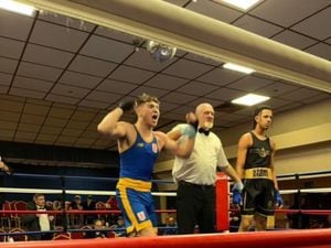 Shrewsbury School of Boxing were again at Newdigate colliery sports and social club today where Welshpool lad Lennox Mcdonald was victorious in the West Midlands finals