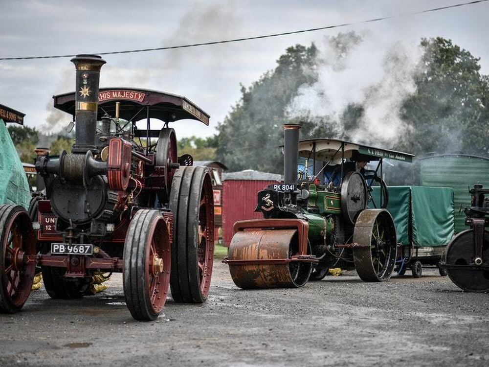 In Pictures Traction  engines  geared up for steam 