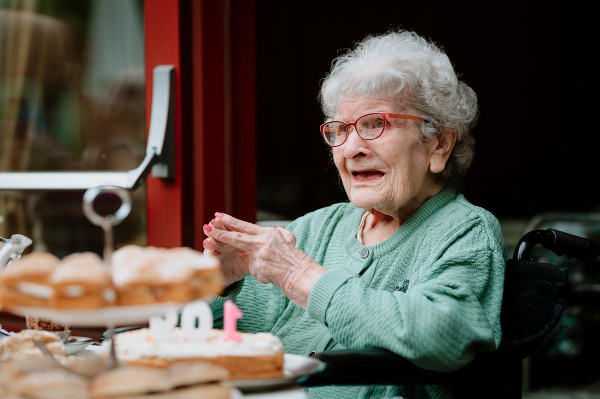 Gladys Cloke celebrates her 109th birthday