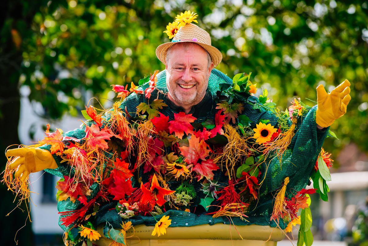 Scarecrow spotters pour into Pattingham for village festival