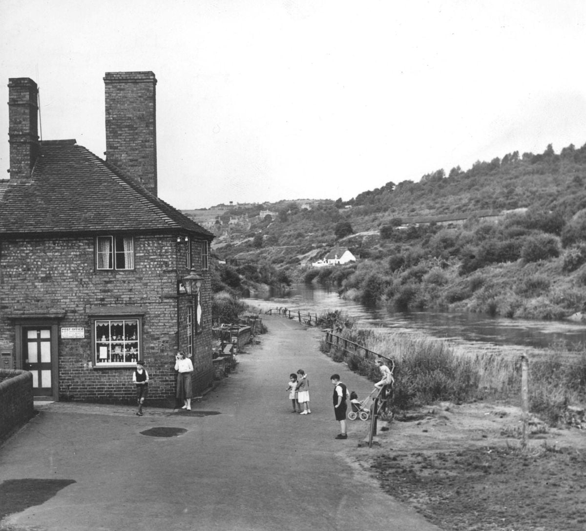 Jackfield on August 13, 1952, with the post office on the left which was about to be evacuated because of the land movement.