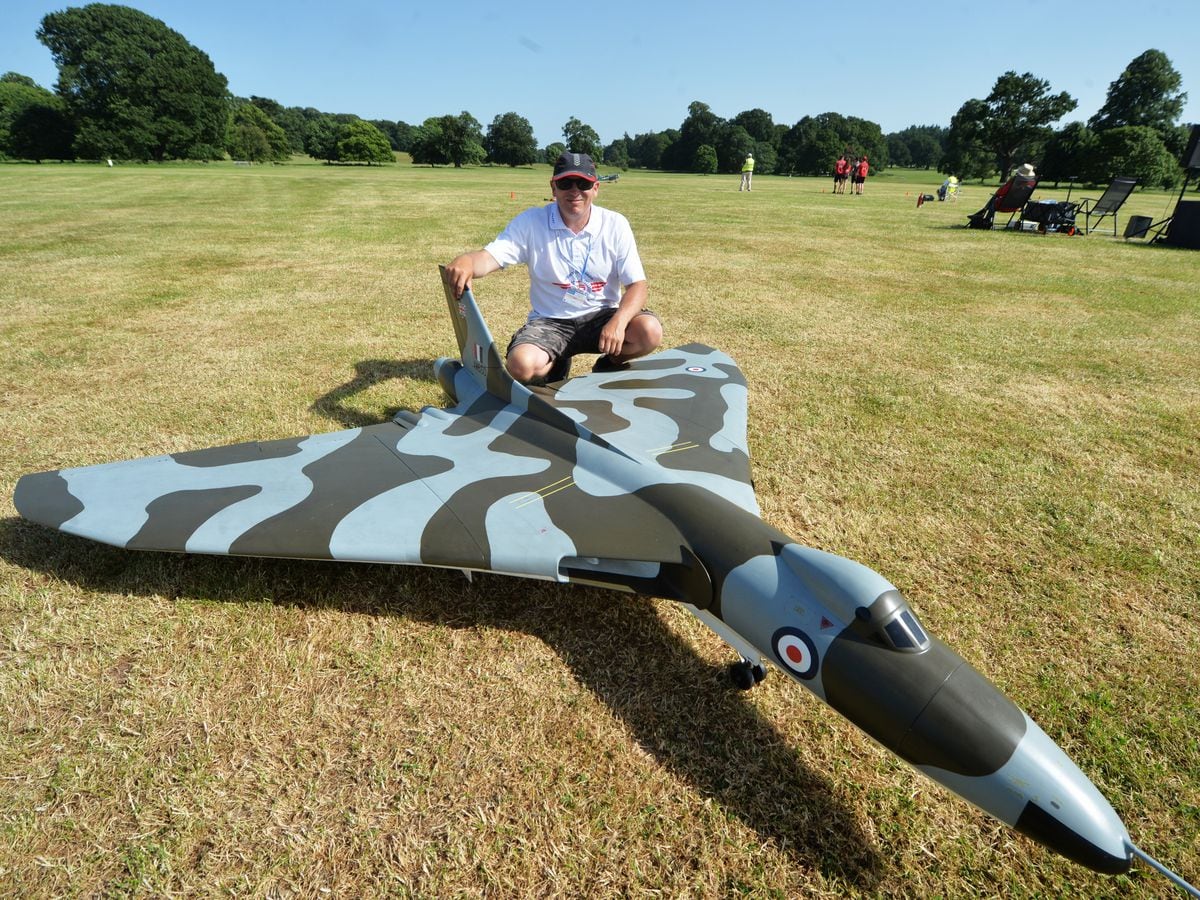John Shiell, from Bedfordshire, with his model Vulcan bomber 