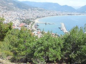A view over the harbour at Alanya