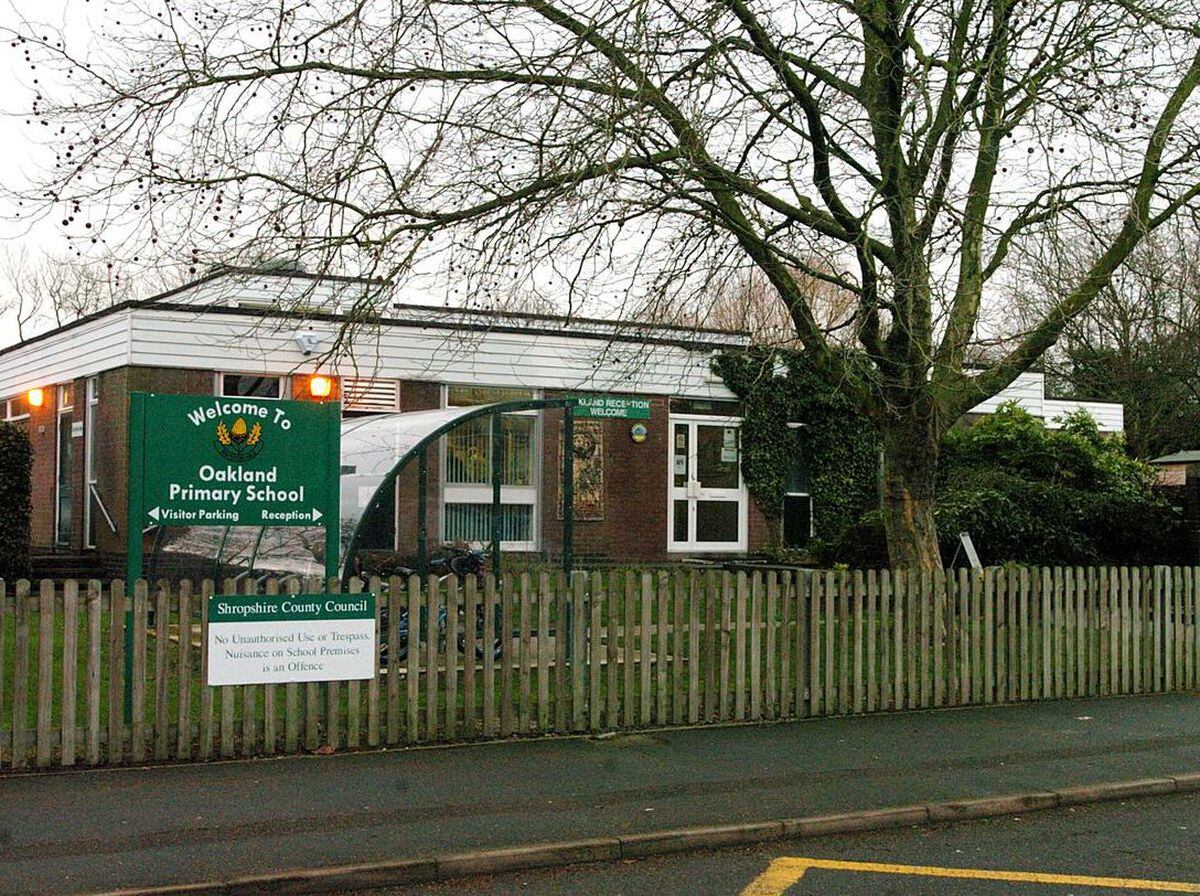 Oakland Primary School which was vacated in 2009 when the Oakland and Longmeadow schools merged to form Oakmeadow Primary School.