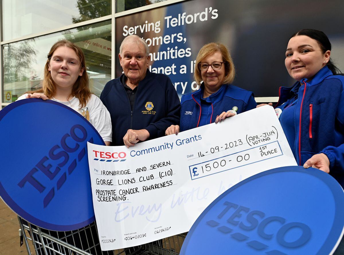 Ironbridge & Severn Gorge Lions being presented with a £1,500 cheque (Left to right:  Emily Croft, Groundworks UK; John Foley. Lions president; Nicola Hitch and Alison Lang from Tesco