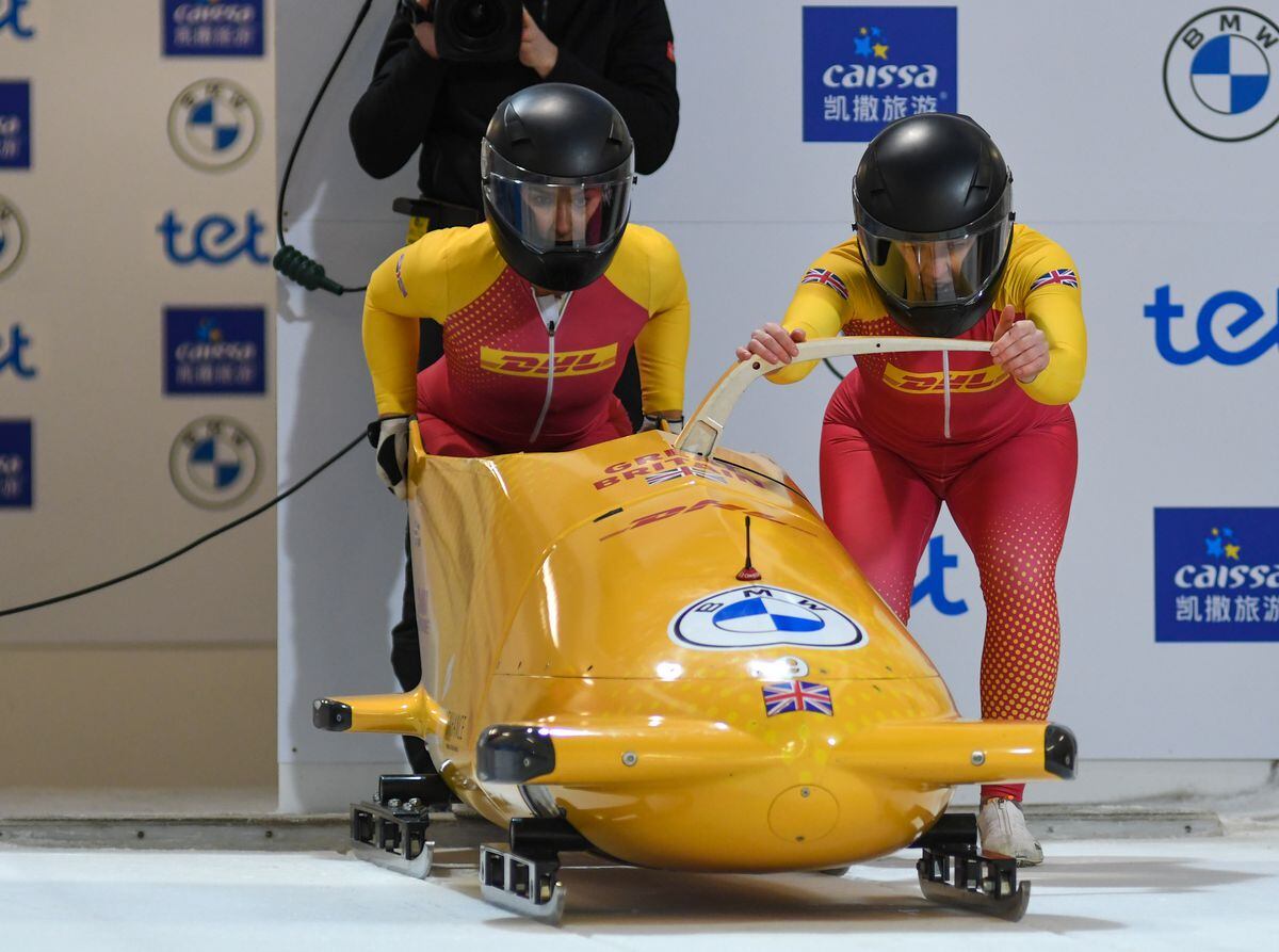 Adele Nicoll and Mica McNeill. Credit: @rekords and @britishbobsleighandskeleton on Instagram