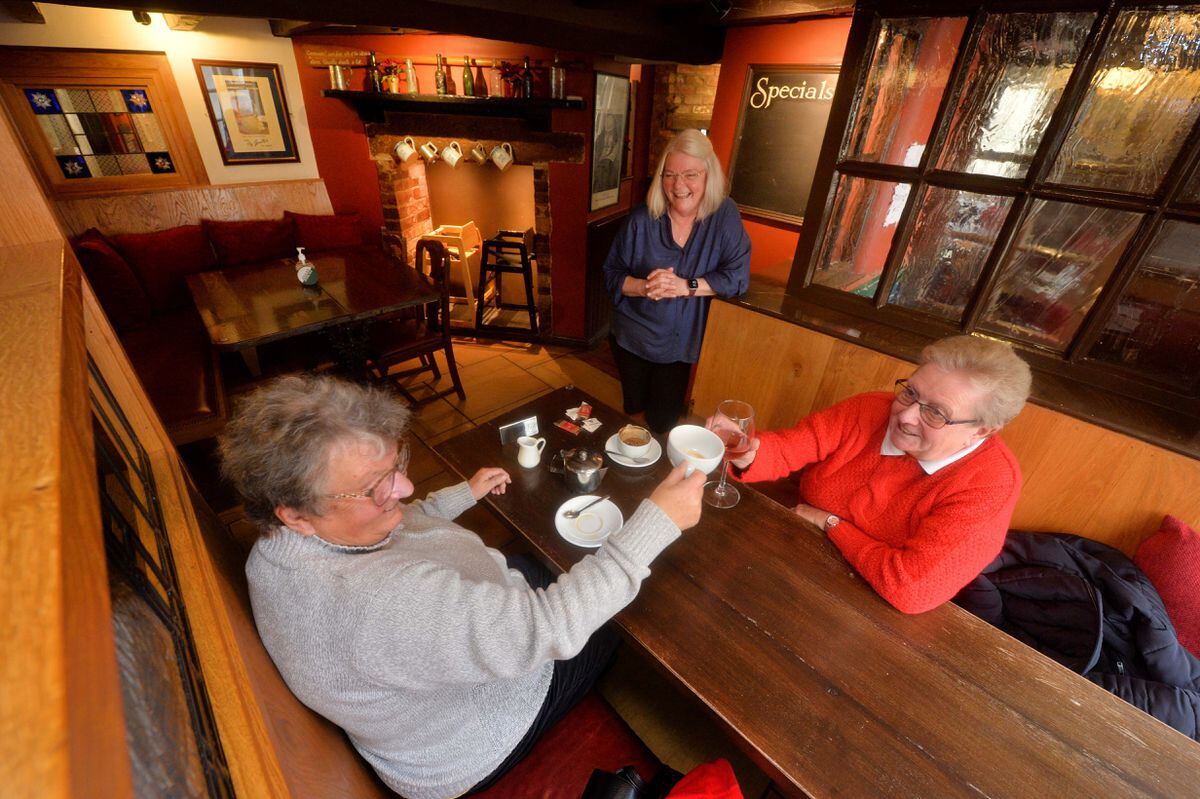 Love your Local: The Shakespeare Inn, Bridgnorth. Marie Whelan and with her is; Sandra Hedley and Sue Holmes..