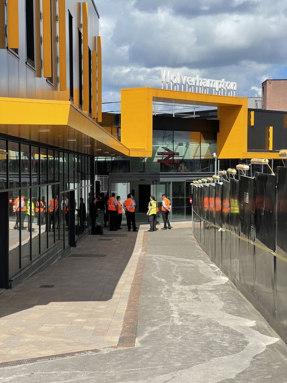 Wolverhampton Railway Station was evacuated
