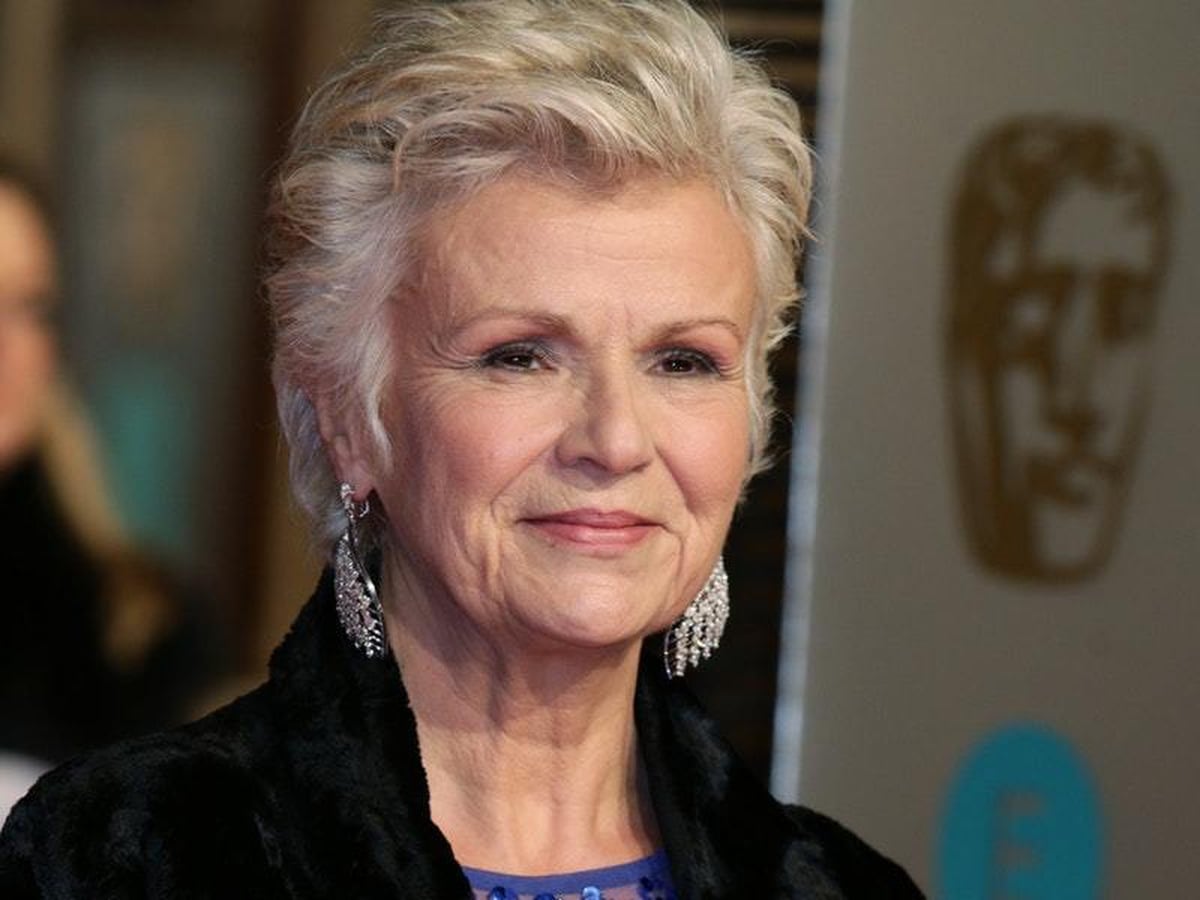 Julie Walters to be made a dame at Buckingham Palace ...
