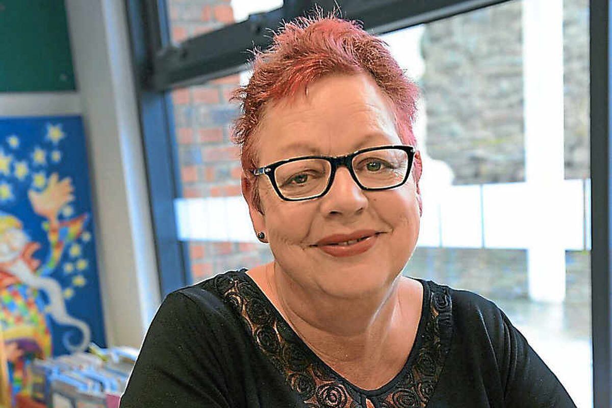 Comedian Jo Brand wades into fight for Ludlow Library