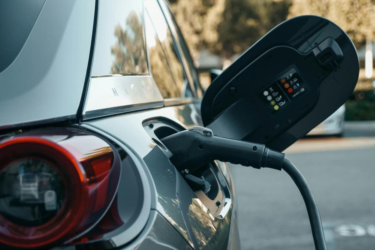Plan für Ladestationen für Elektrofahrzeuge im Einkaufszentrum Telford ...
